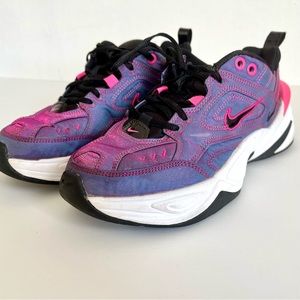 NIKE sneakers women’s 6.5. Pink